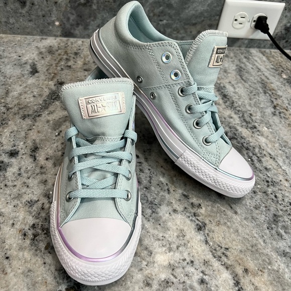 New Iridescent Converse - Picture 1 of 8